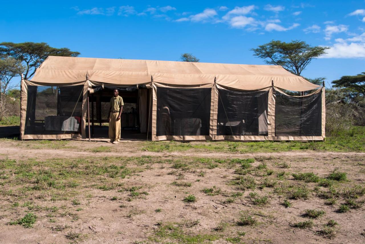 Serengeti Savannah Camps Soronera Ngoại thất bức ảnh