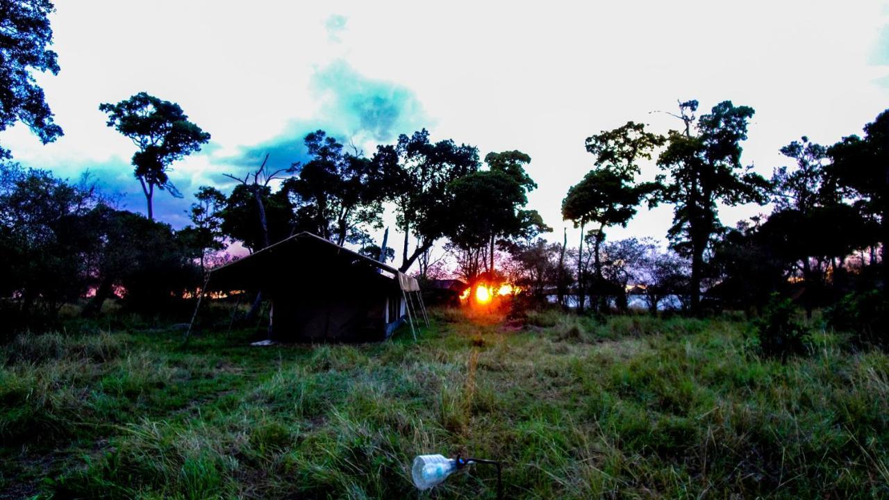 Serengeti Savannah Camps Soronera Ngoại thất bức ảnh