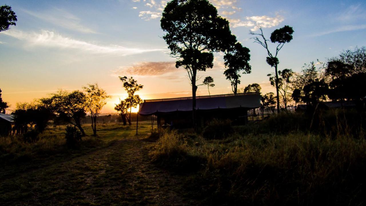 Serengeti Savannah Camps Soronera Ngoại thất bức ảnh