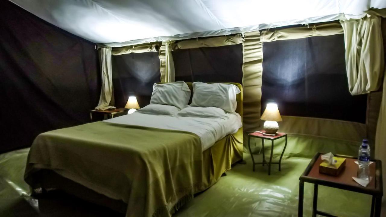 Serengeti Savannah Camps Soronera Ngoại thất bức ảnh